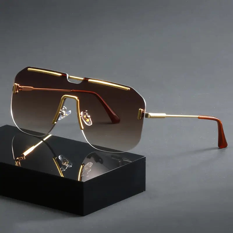 Liora™ Bold Sunglasses