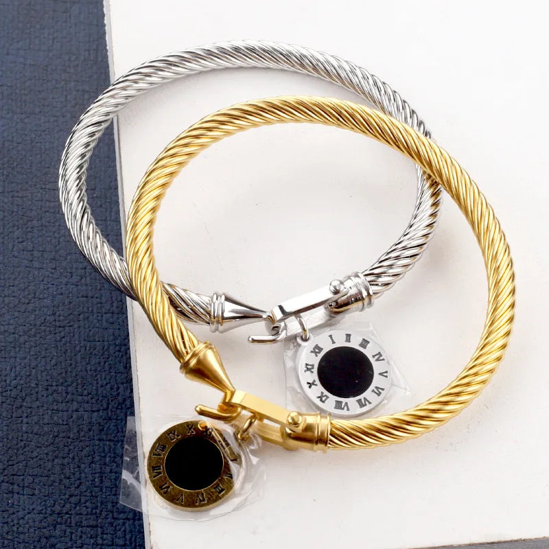 Elara Black Charm Bangle