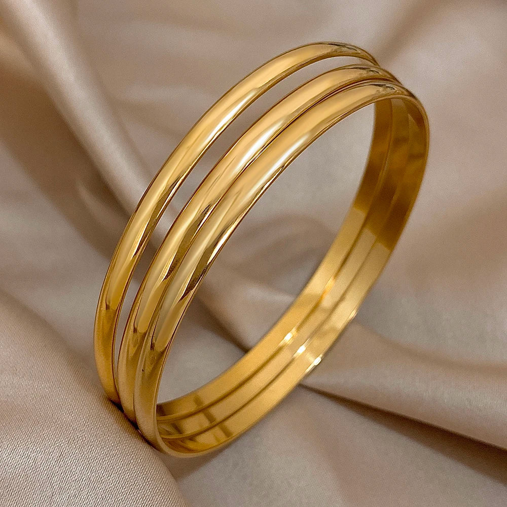 Aurelia Gold Bangle Set