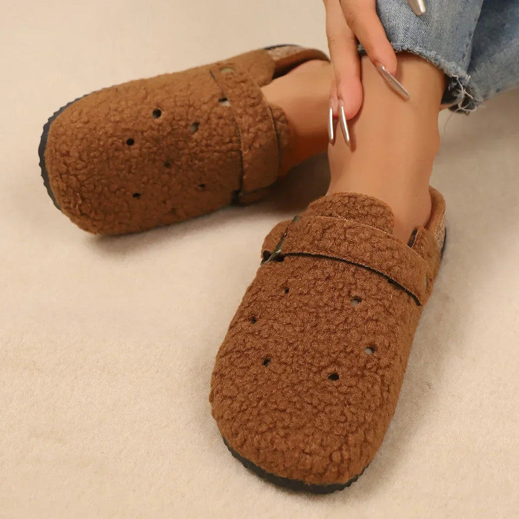 Aurelia™ Fleece Clogs