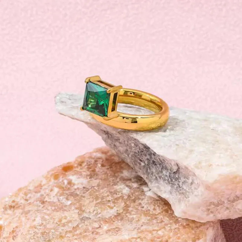 Alaia™ | Premium Emerald Ring