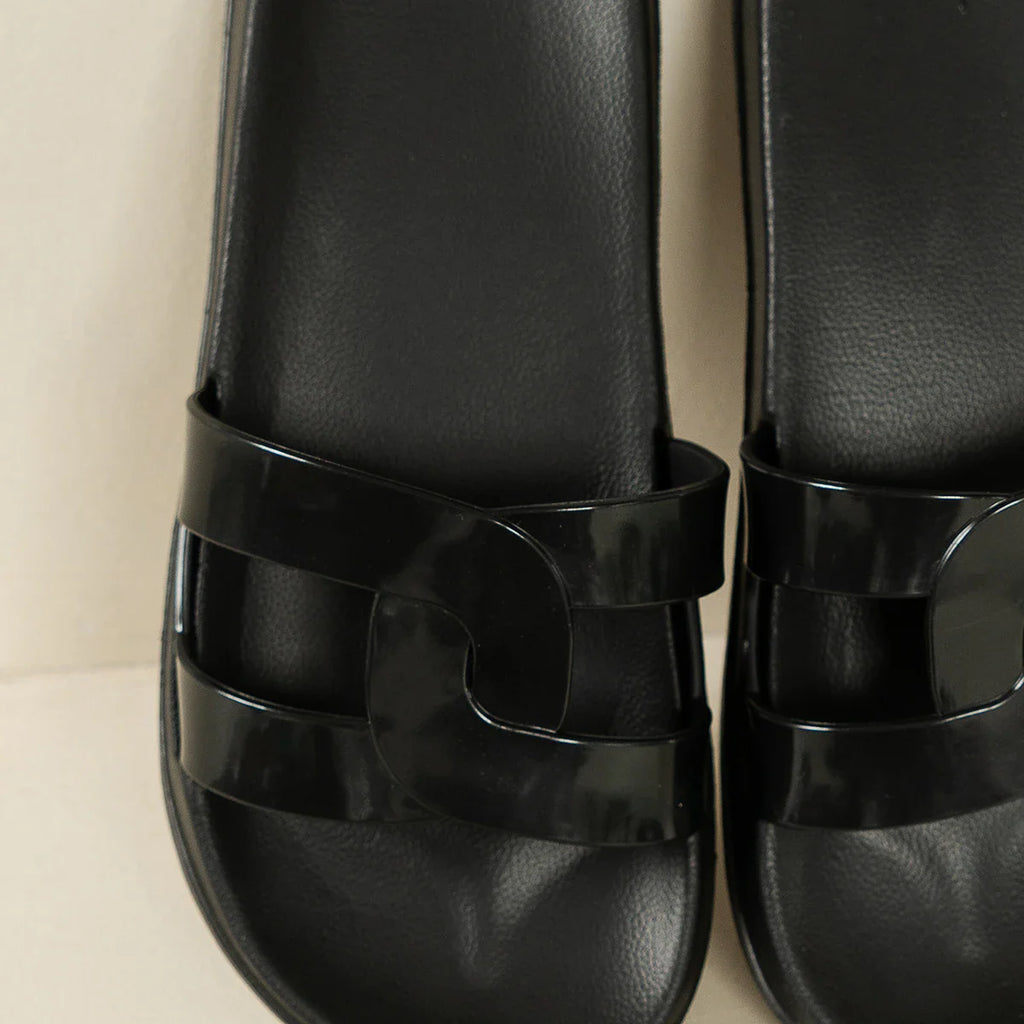 Sara Cross Strap Slides