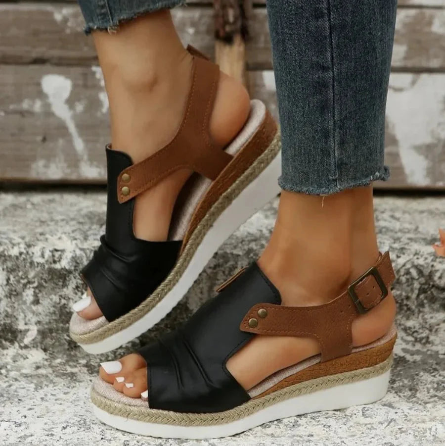 Rachel Ray Buckle Wedges