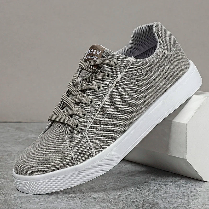 Eddie Wilsons Sneakers