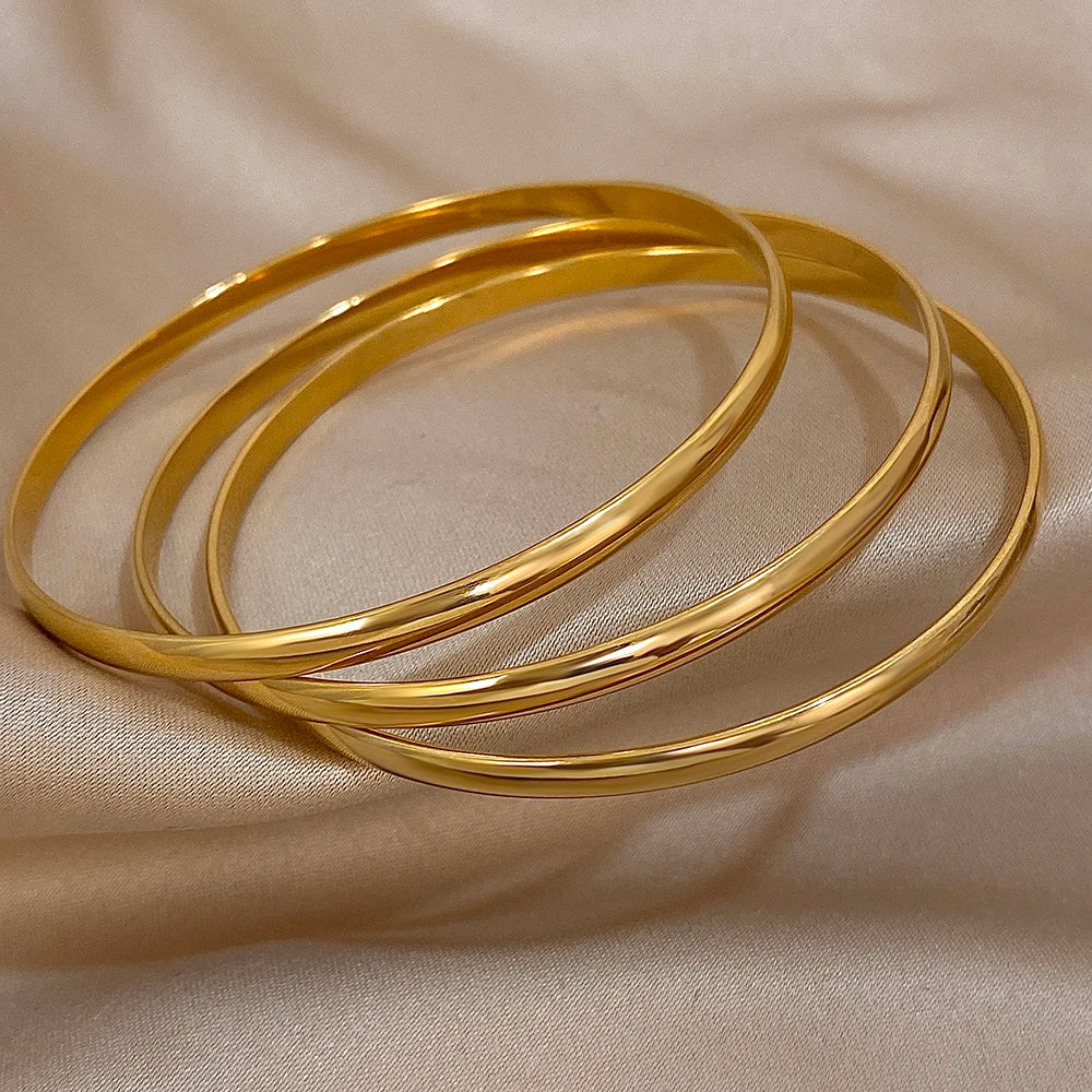 Aurelia Gold Bangle Set