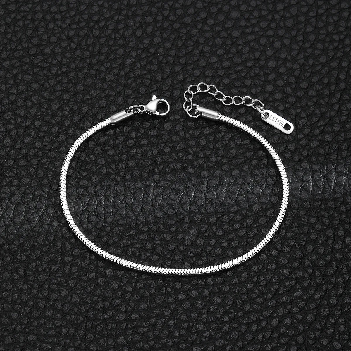 Axel Snake Chain Bracelet
