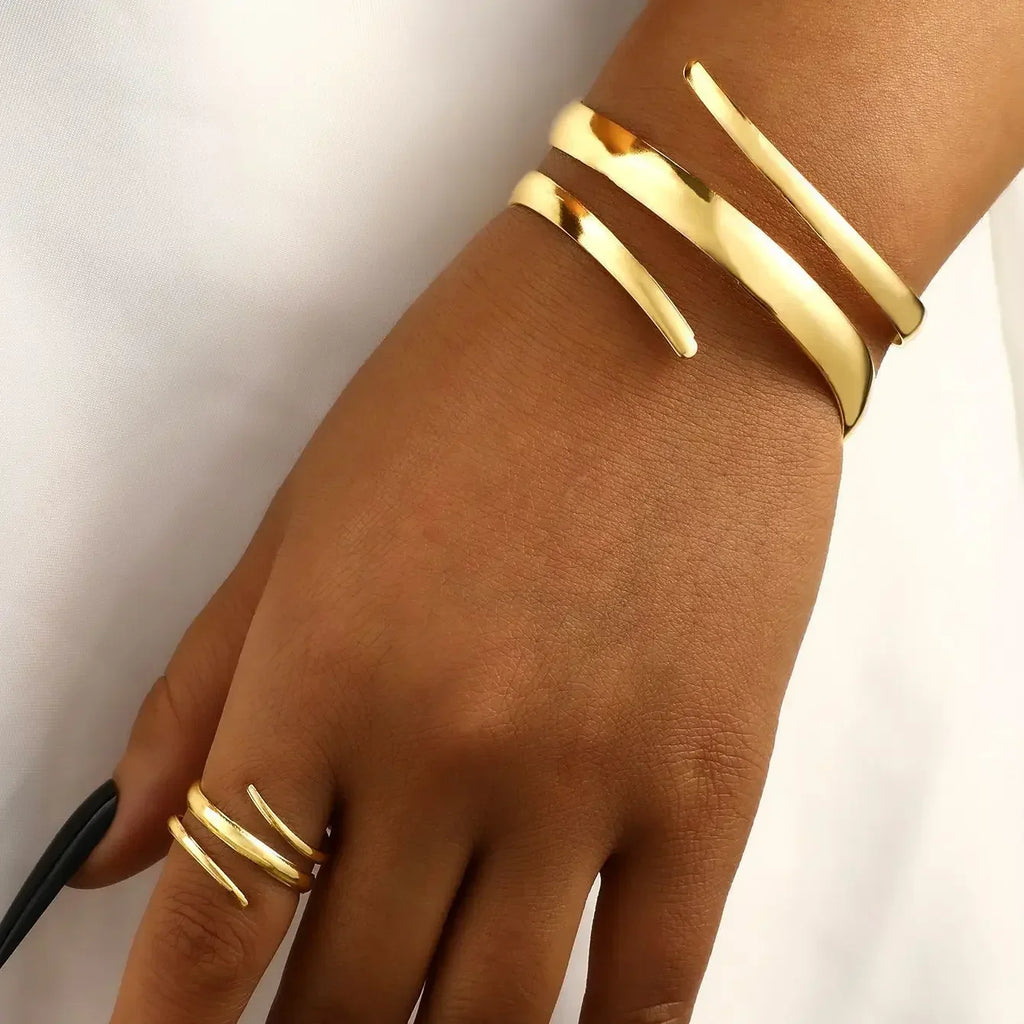 Alessa Gold Cuff