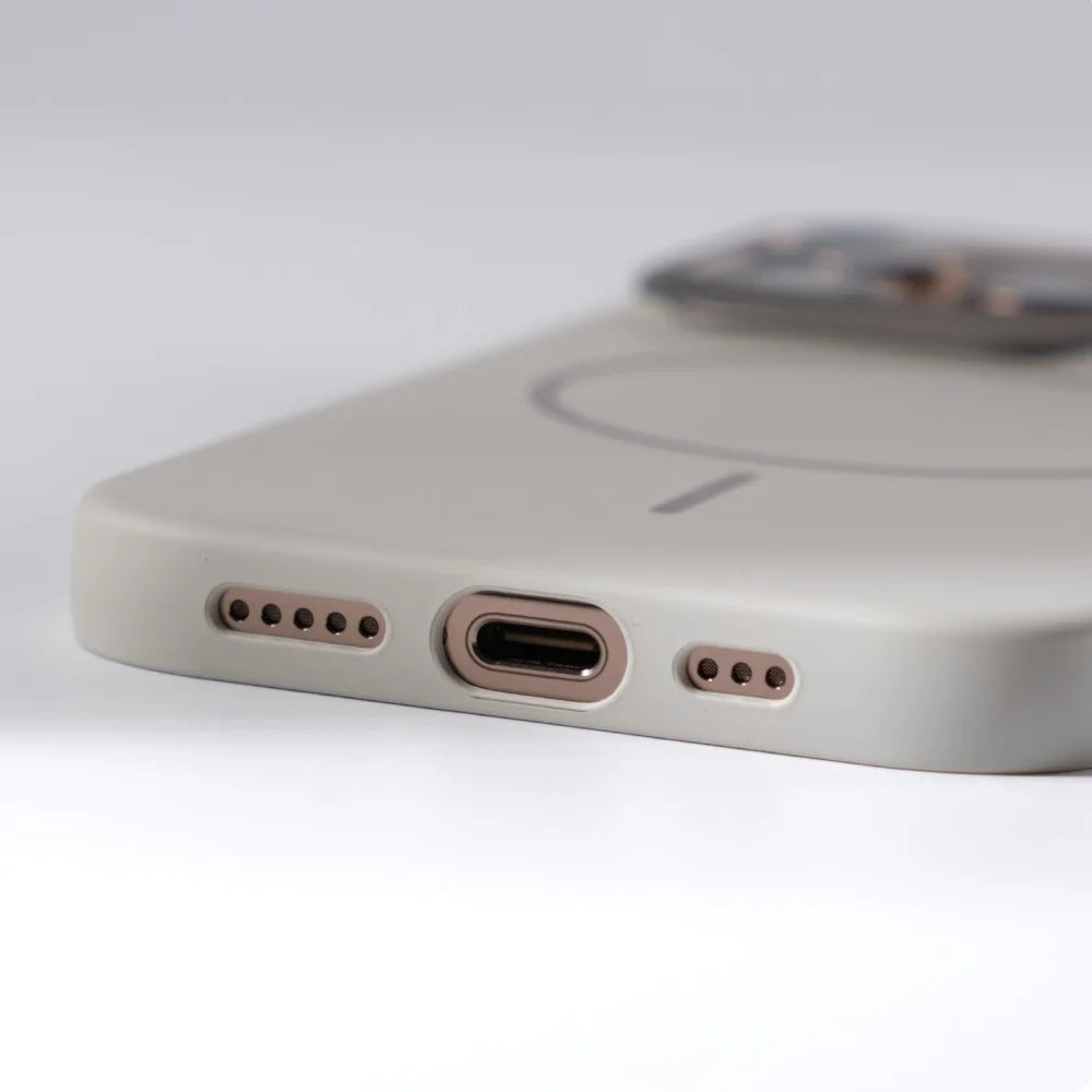 AeroShield MagSafe Matte Case