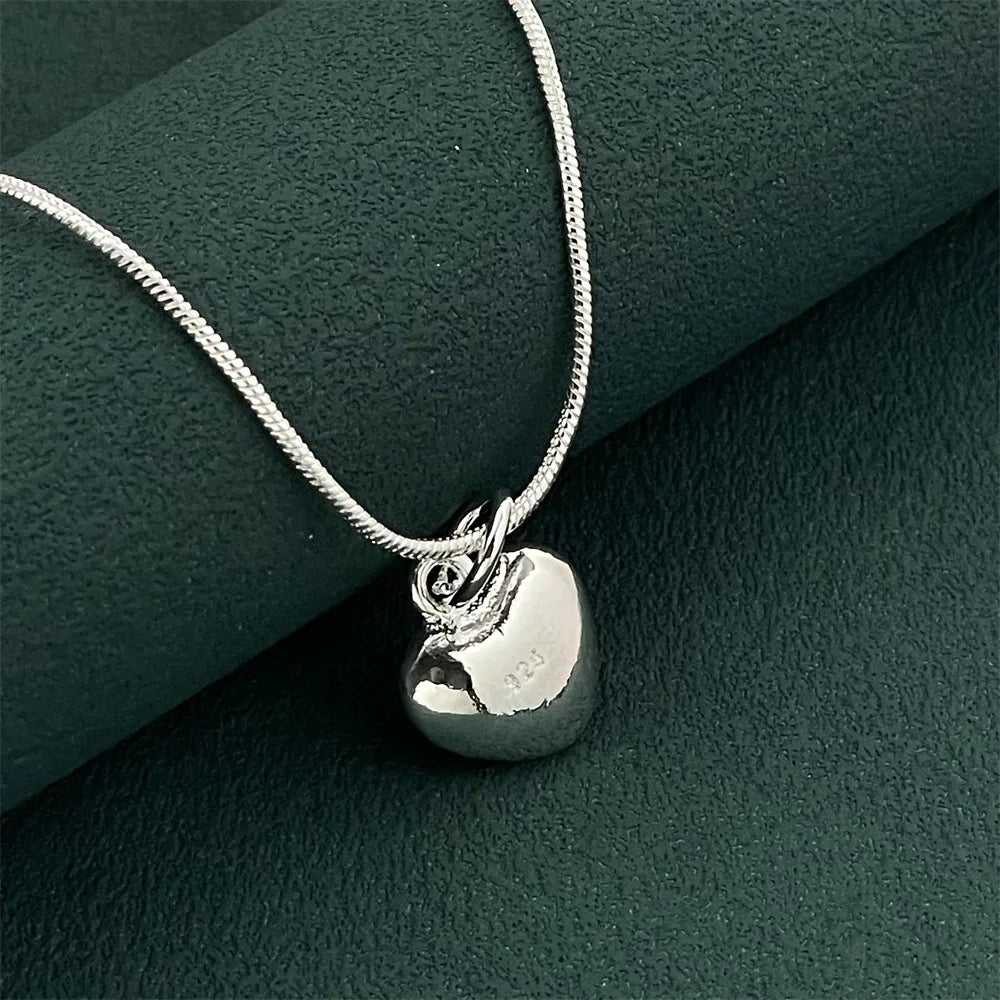 Élise Silver Heart Necklace