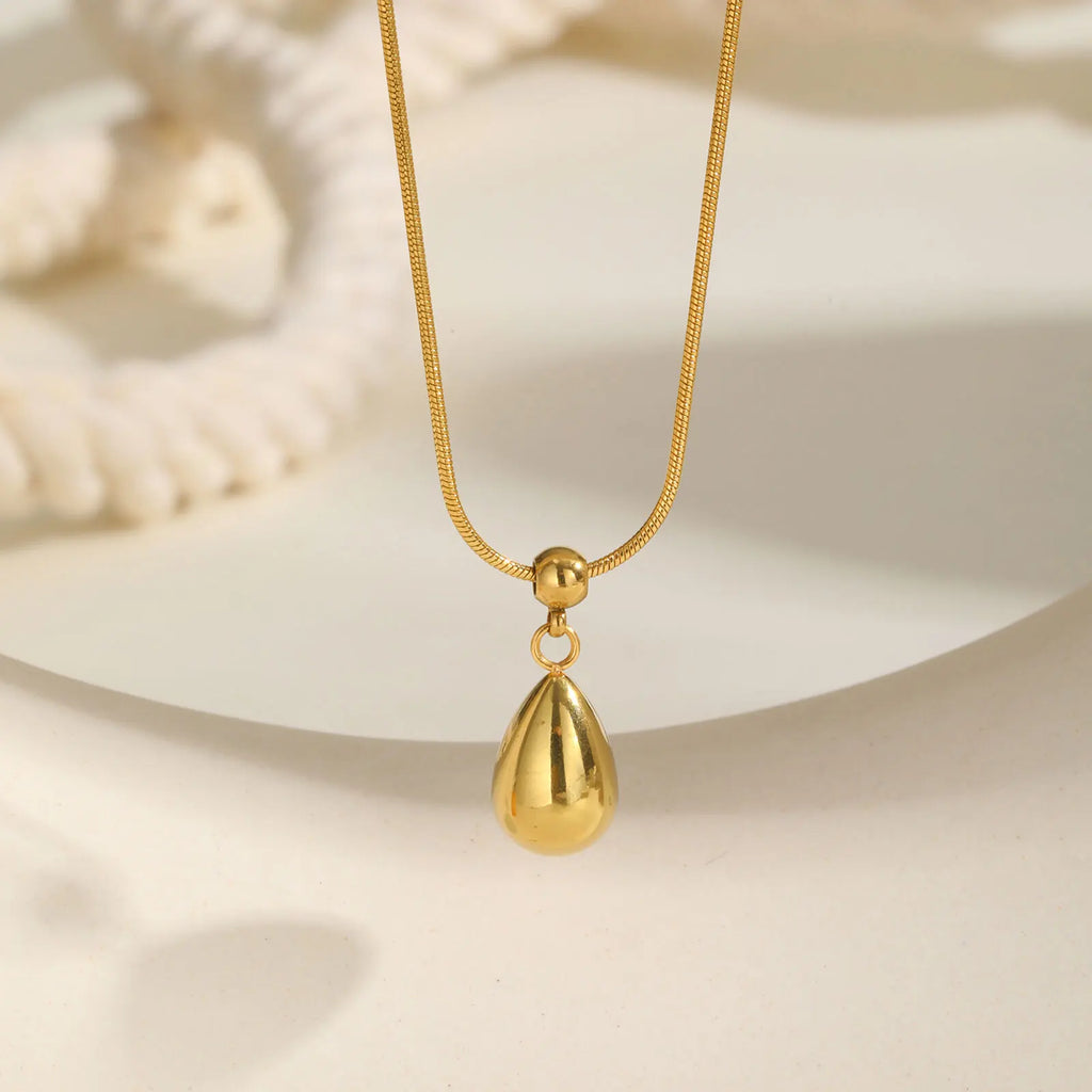 Elara Water Droplet Necklace