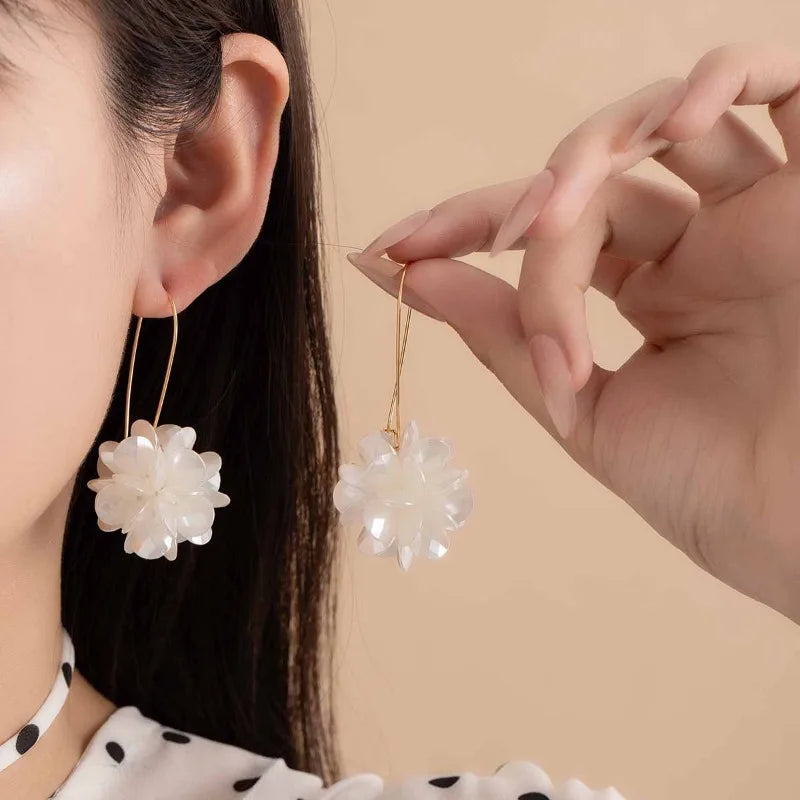 Elina Pearl Flower Earrings
