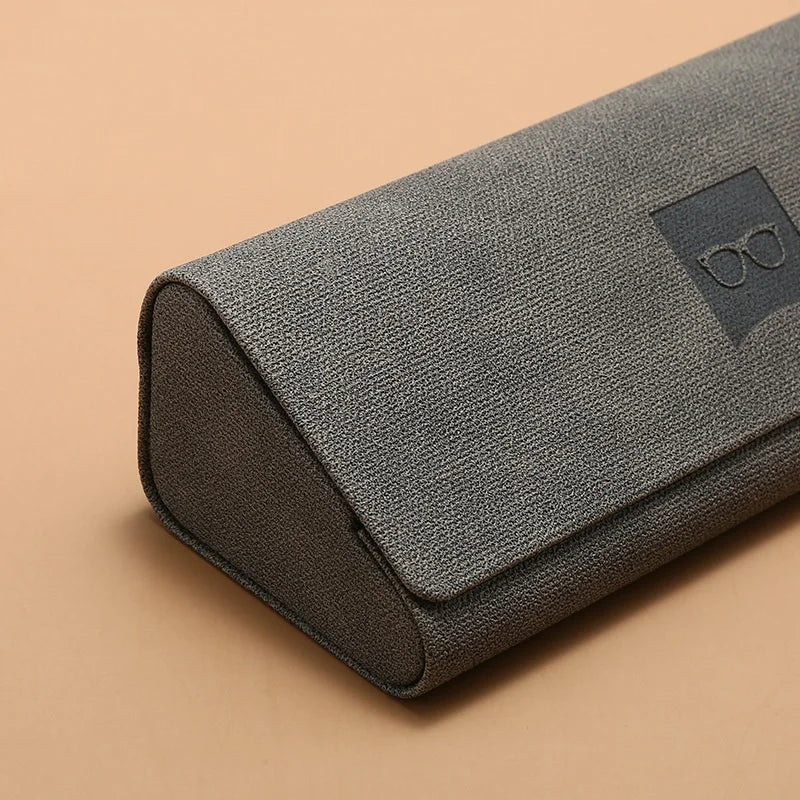 Rhett Triangle Glasses Case