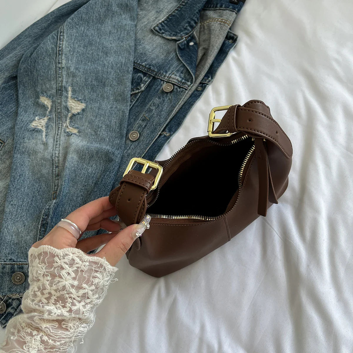 Amara Retro Shoulder Bag