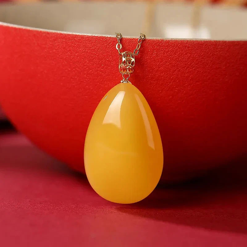 Elara Chalcedony Necklace