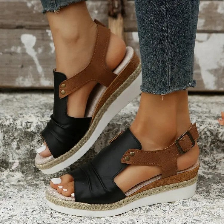 Rachel Ray Buckle Wedges